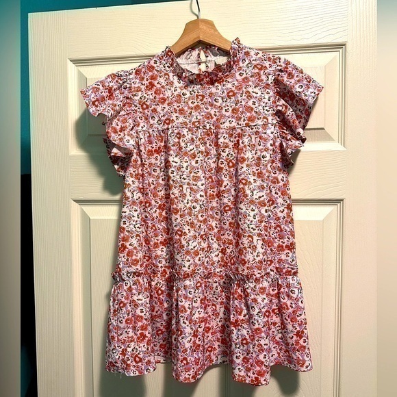 Pinch Tops - Pinch top with high neckline and ruffle sleeves